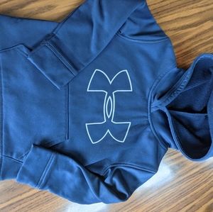 Under Armour sweatshirt